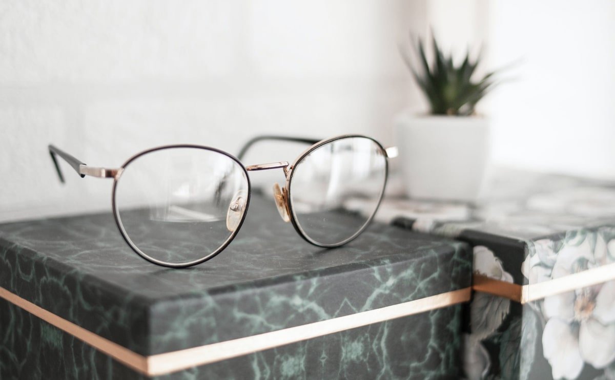 Read more about the article Reinterprets the classic bookshelf